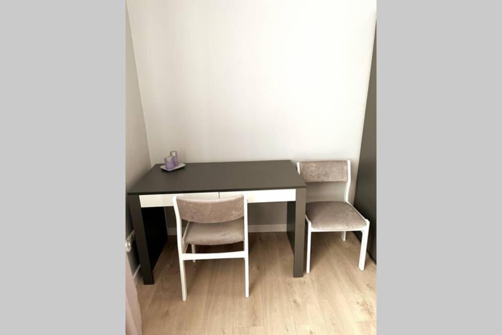 Modern Apartment In Tarnów Εξωτερικό φωτογραφία